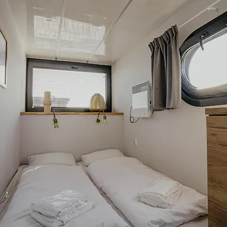 Houseboat Campi 4 Persons 샬레 Uitgeest