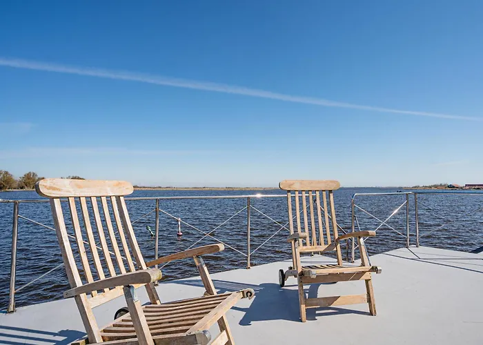 Chalet Houseboat Campi 4 Persons Uitgeest