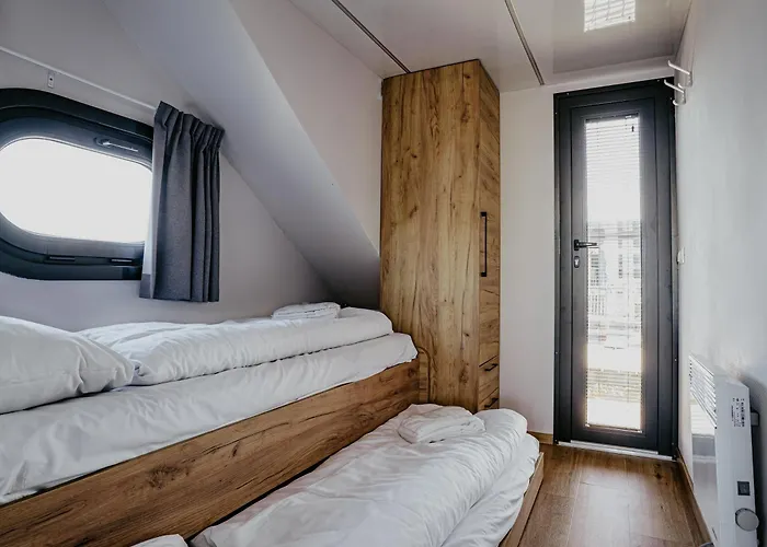 Chalet Houseboat Campi 4 Persons Uitgeest