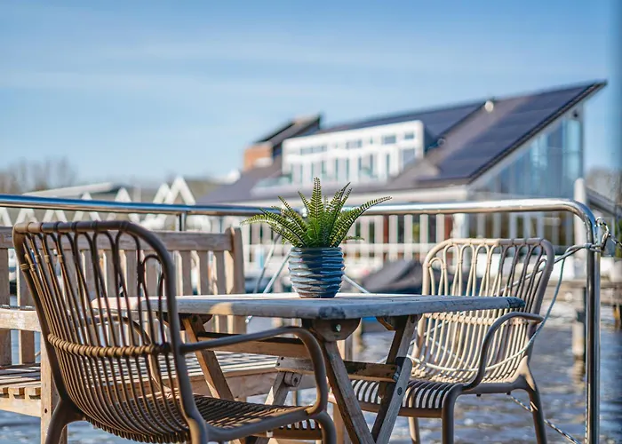 Houseboat Campi 4 Persons