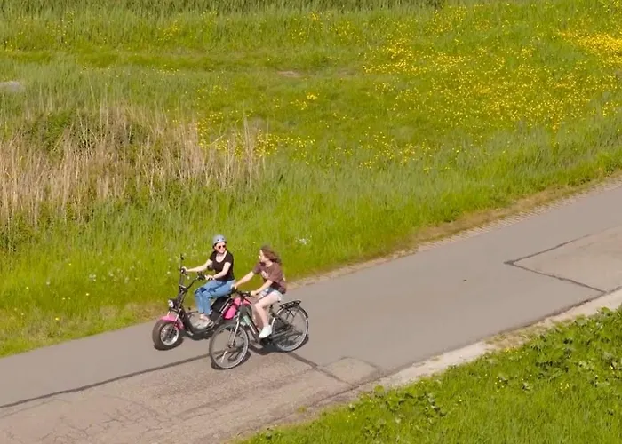 Houseboat Campi 4 Persons Chalet *